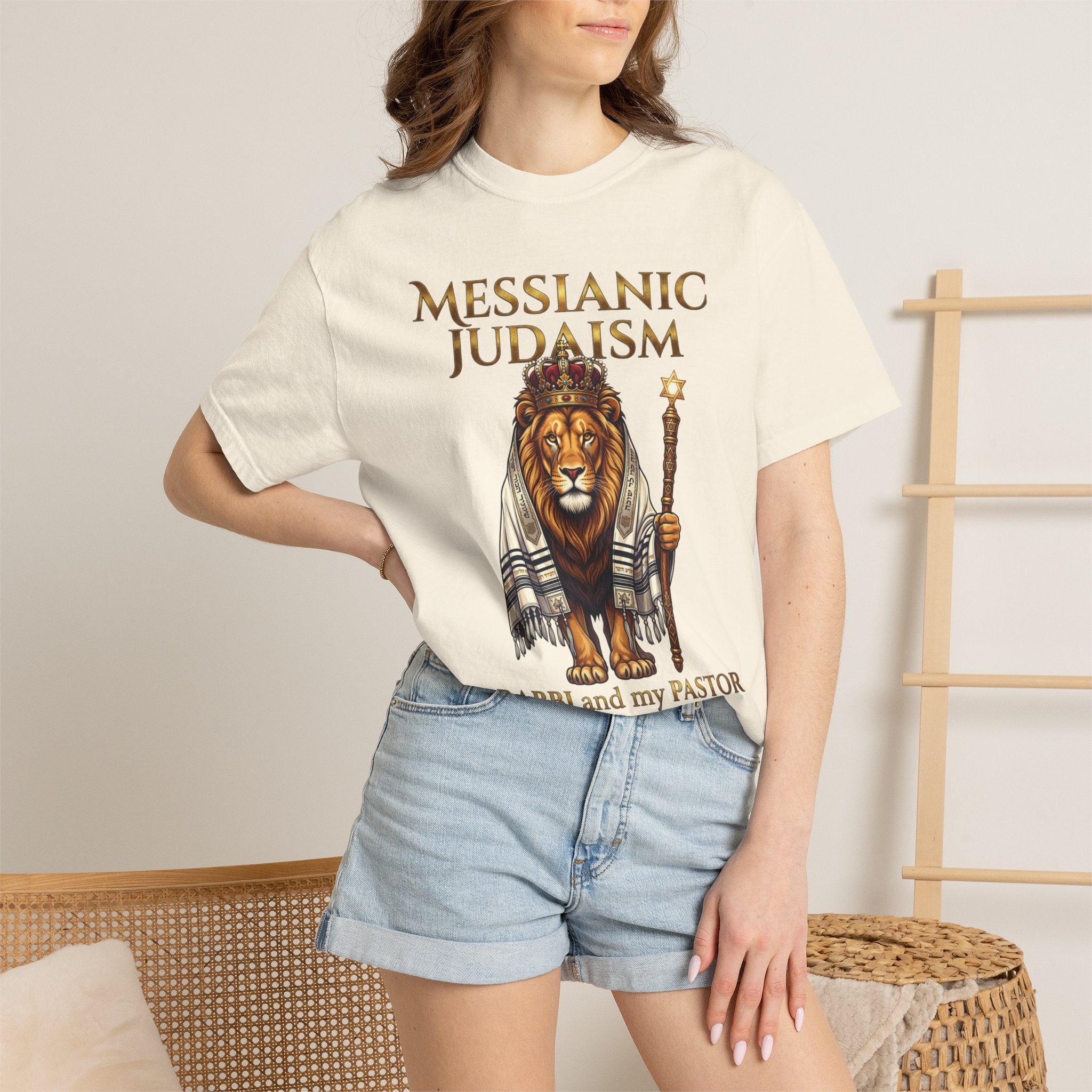 MESSIANIC JUDAISM T-Shirt: Rabbi and Pastor Both Confused